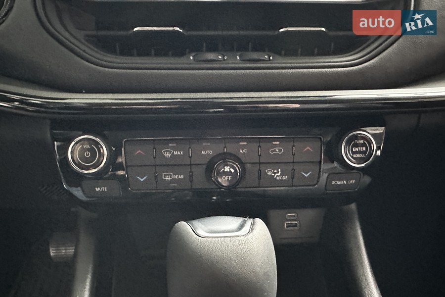 Jeep Compass - фото 20