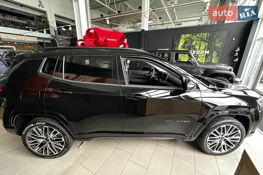 Jeep Compass - фото 11