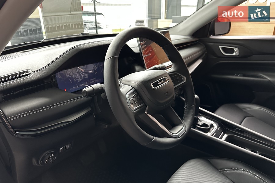 Jeep Compass - фото 15