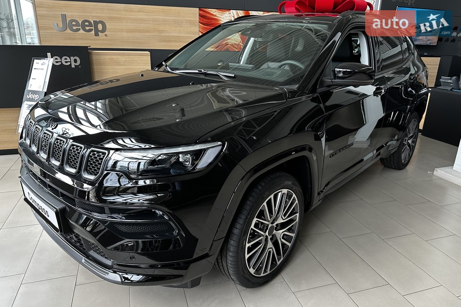 Jeep Compass - фото 1