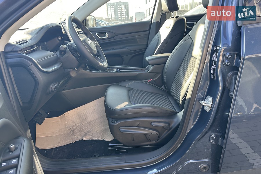 Jeep Compass - фото 15