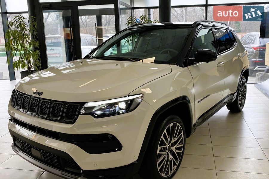 Jeep Compass - фото 2
