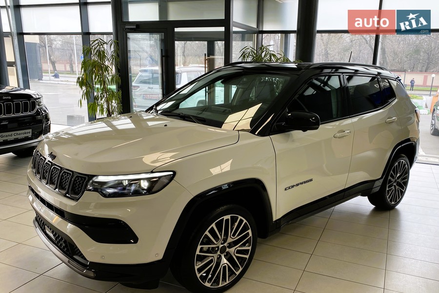 Jeep Compass - фото 3