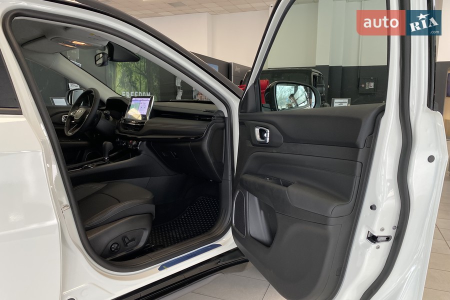 Jeep Compass - фото 12