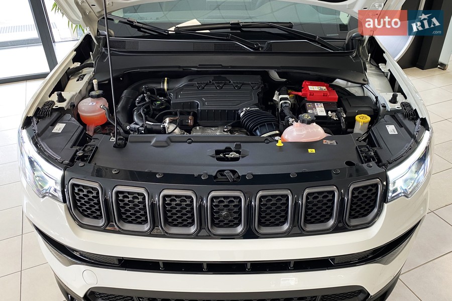 Jeep Compass - фото 20
