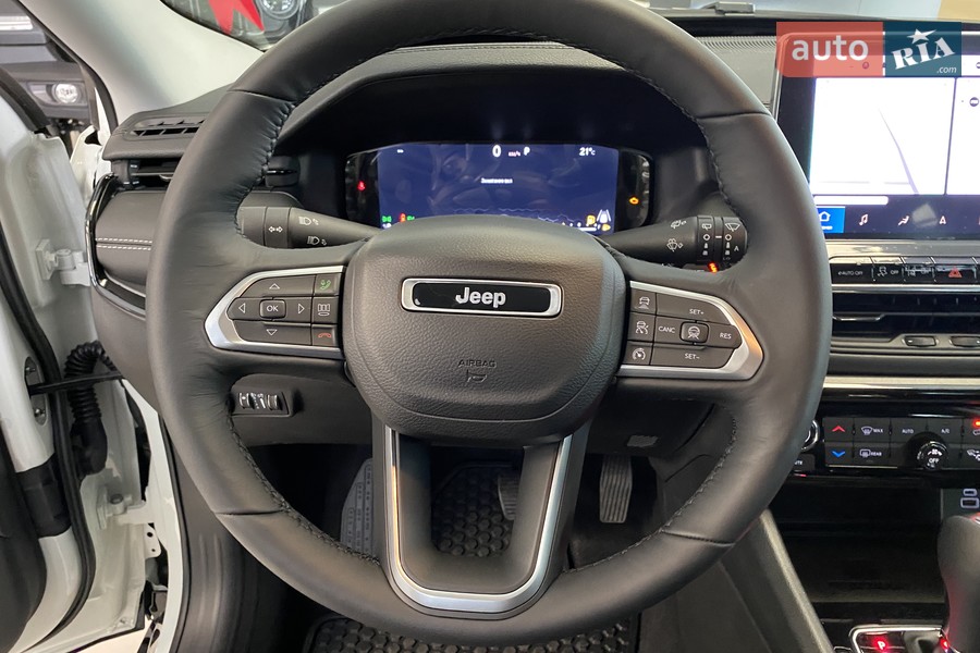 Jeep Compass - фото 17