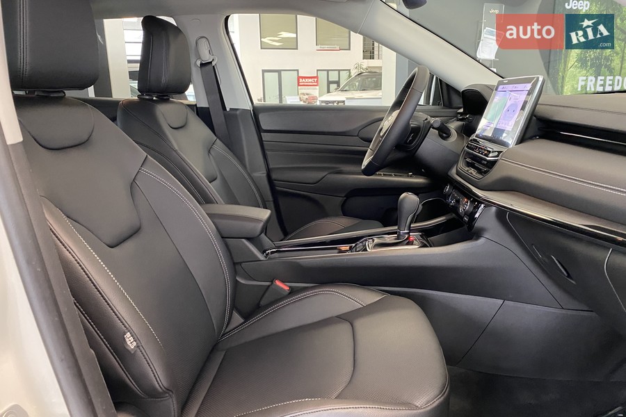Jeep Compass - фото 18