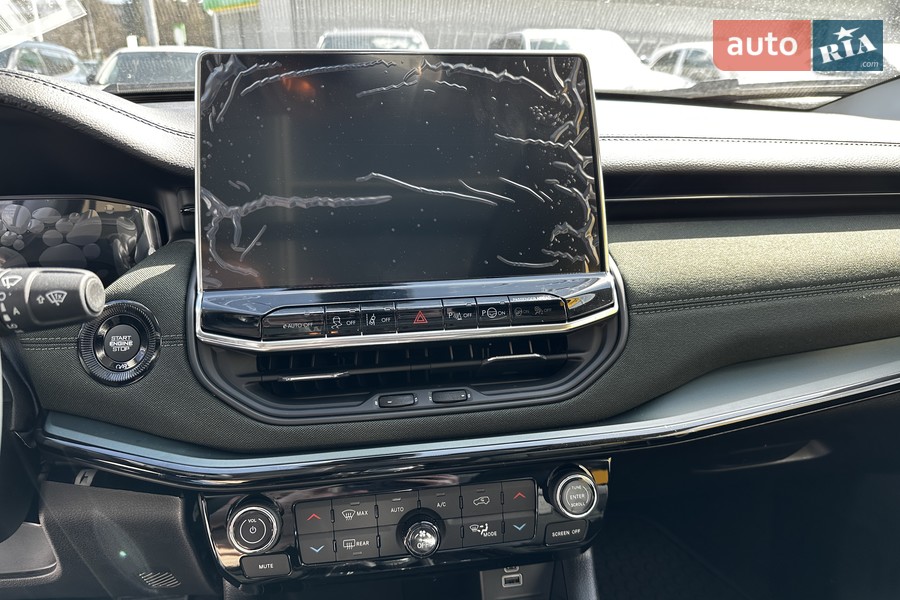 Jeep Compass - фото 16