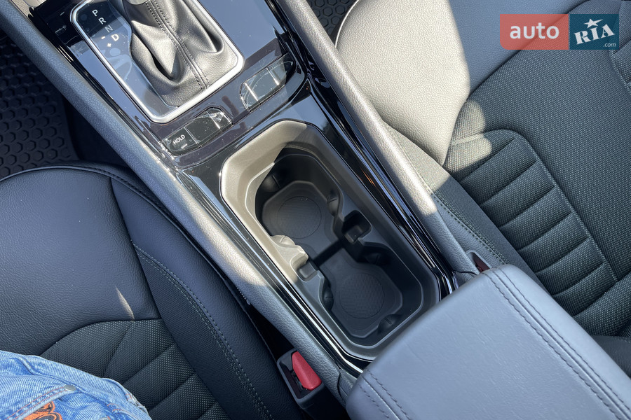 Jeep Compass - фото 16