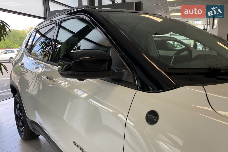 Jeep Compass - фото 6