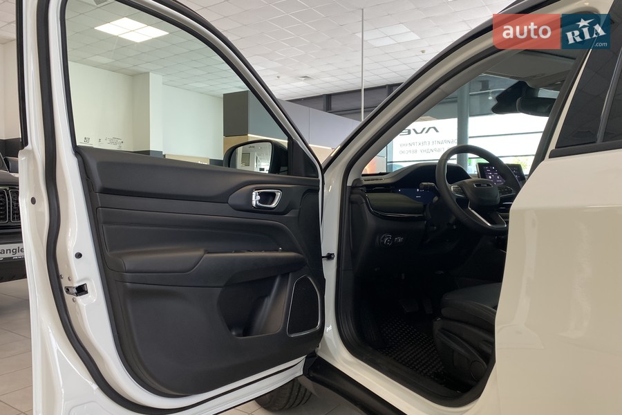 Jeep Compass - фото 11