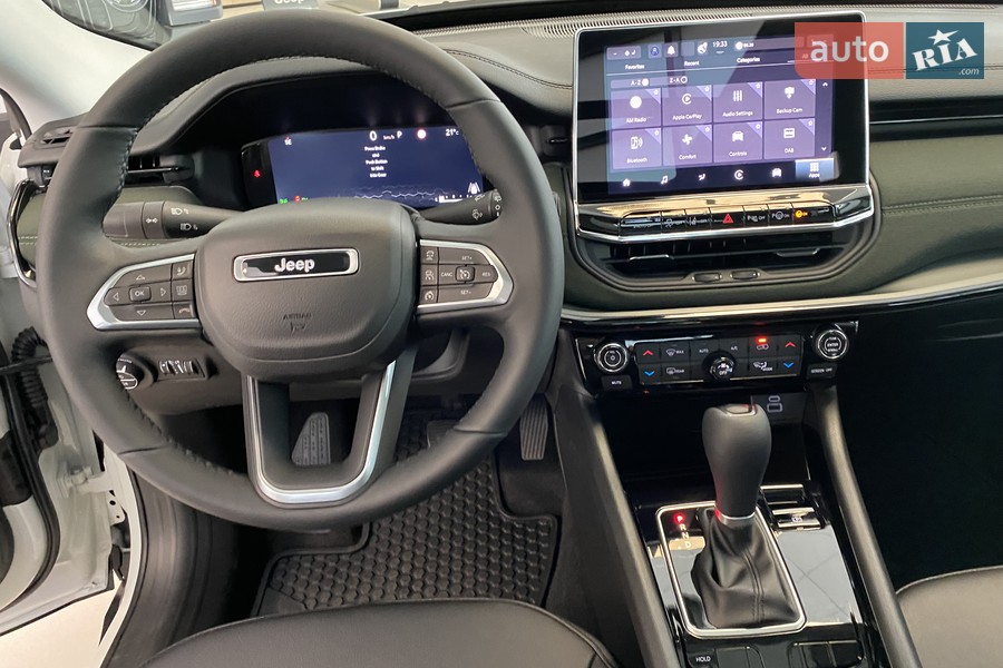 Jeep Compass - фото 16