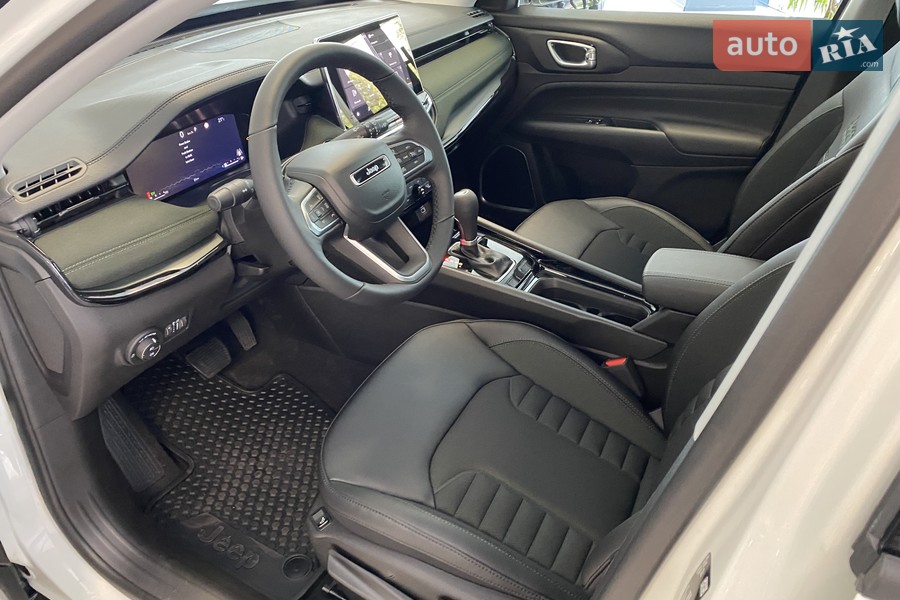 Jeep Compass - фото 13