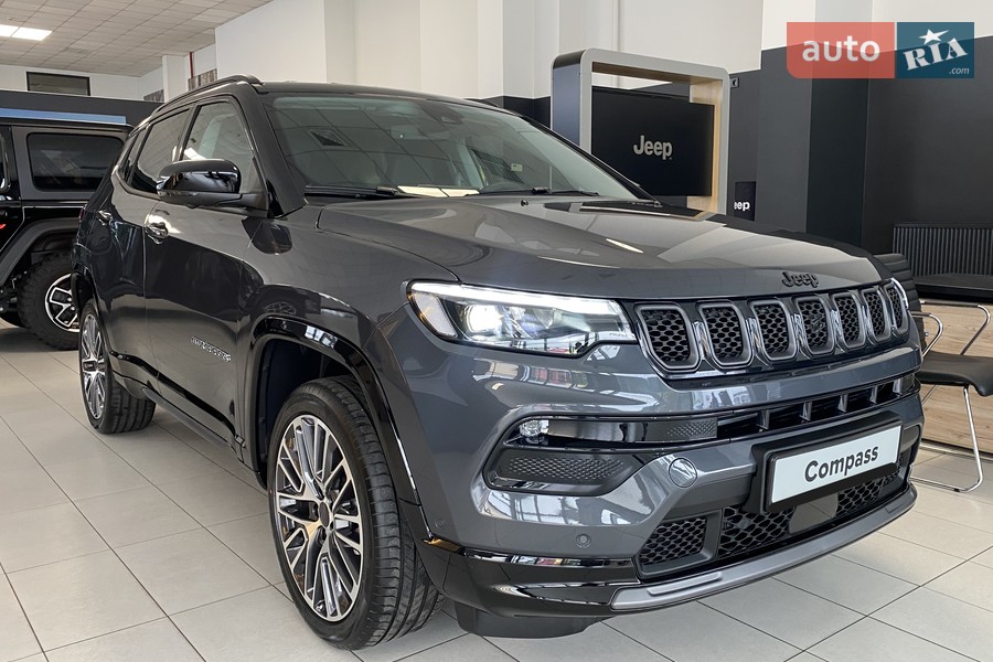 Jeep Compass - фото 1