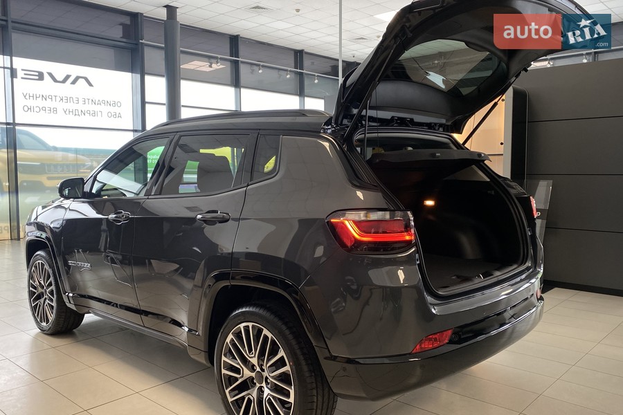 Jeep Compass - фото 4