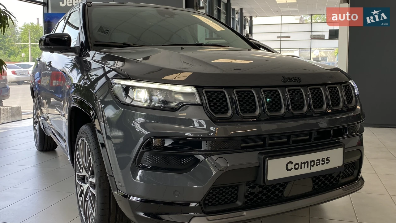 Jeep Compass Summit