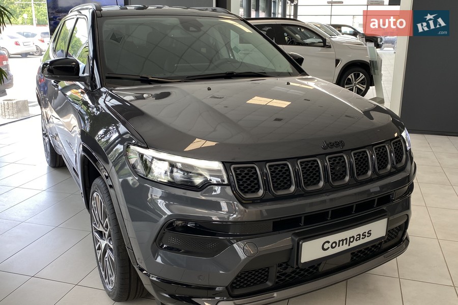 Jeep Compass - фото 3