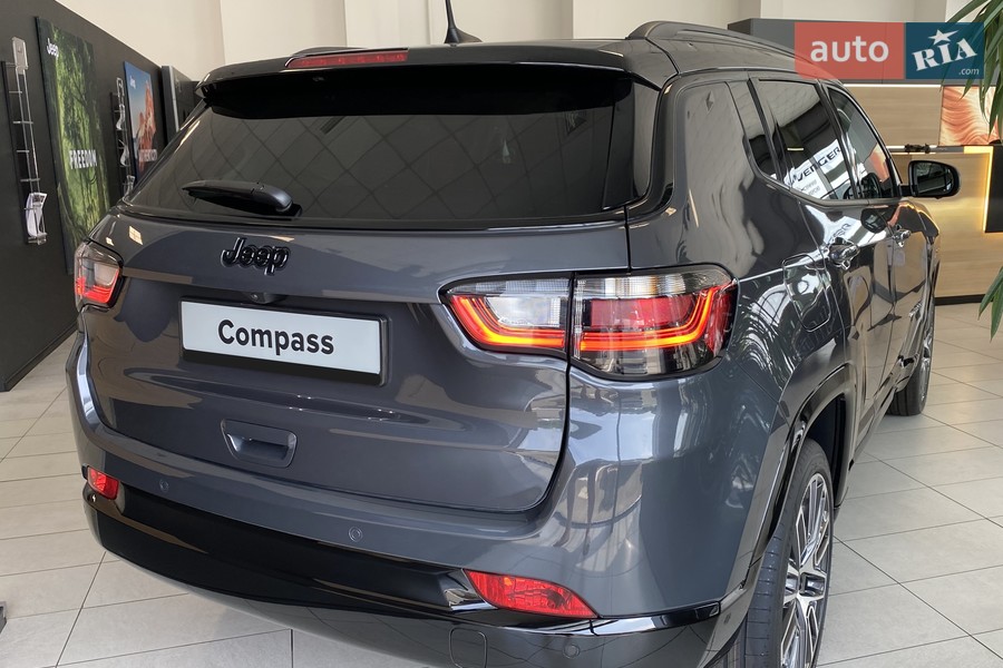 Jeep Compass - фото 5