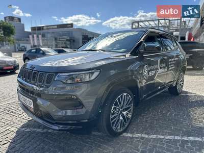 Jeep Compass 2024 Summit