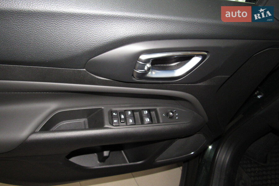 Jeep Compass - фото 10