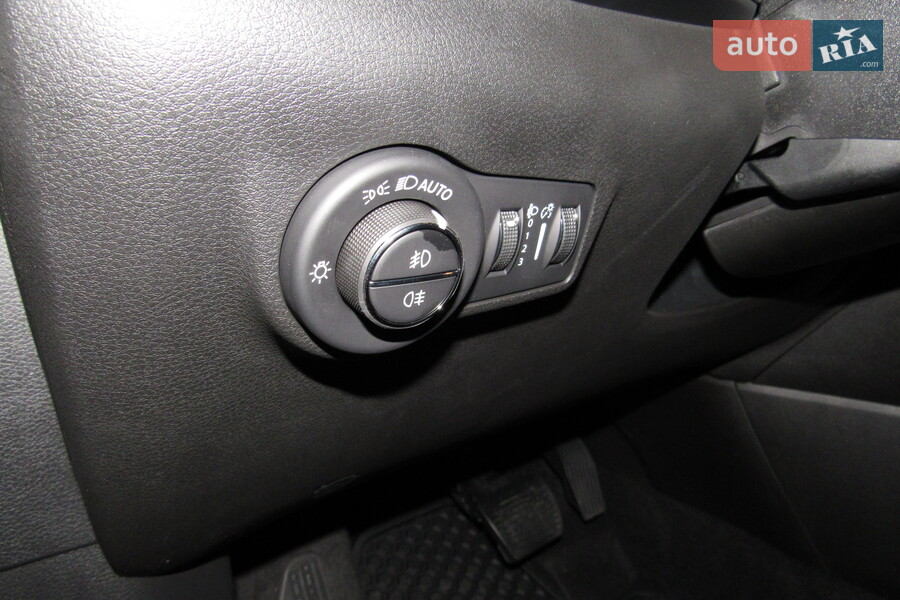 Jeep Compass - фото 11