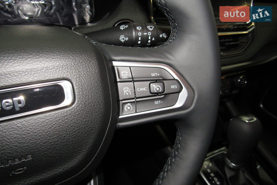 Jeep Compass - фото 13