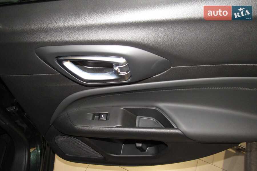 Jeep Compass - фото 22