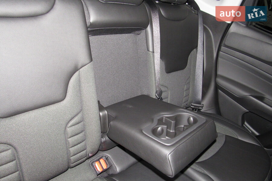 Jeep Compass - фото 25