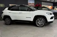 Jeep Compass Summit