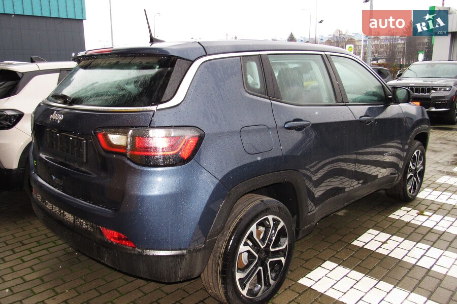 Jeep Compass - фото 4