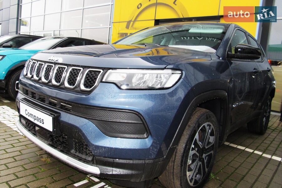 Jeep Compass - фото 2