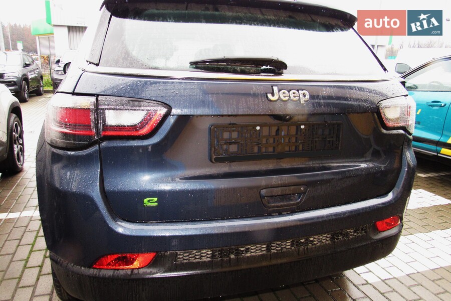Jeep Compass - фото 5