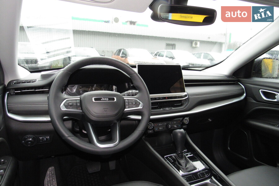 Jeep Compass - фото 8