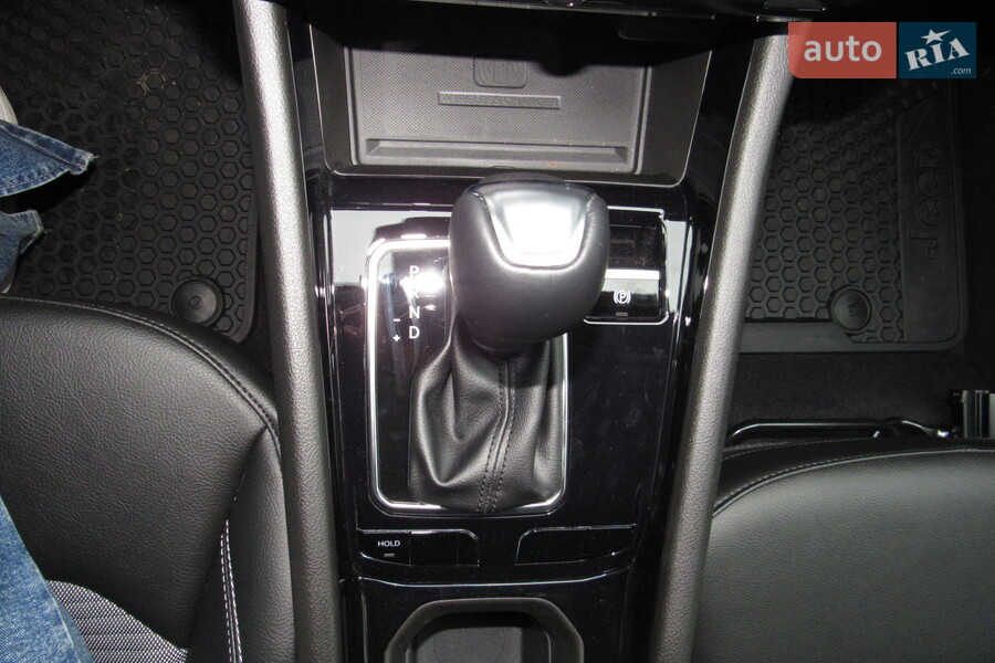 Jeep Compass - фото 25