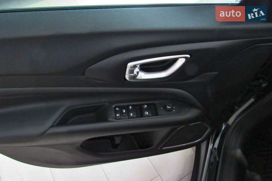 Jeep Compass - фото 5