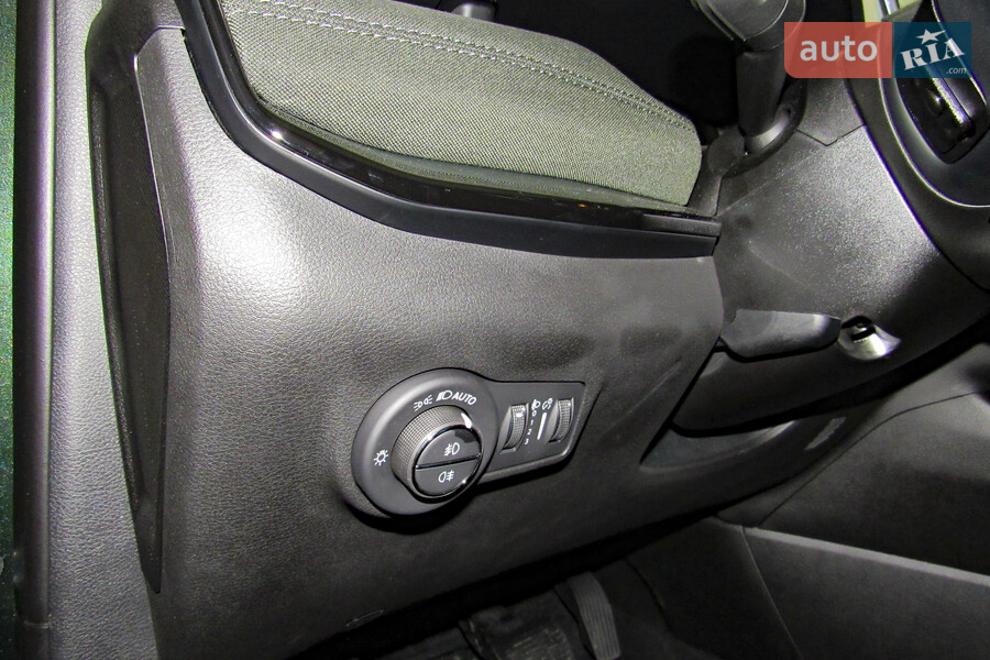 Jeep Compass - фото 16