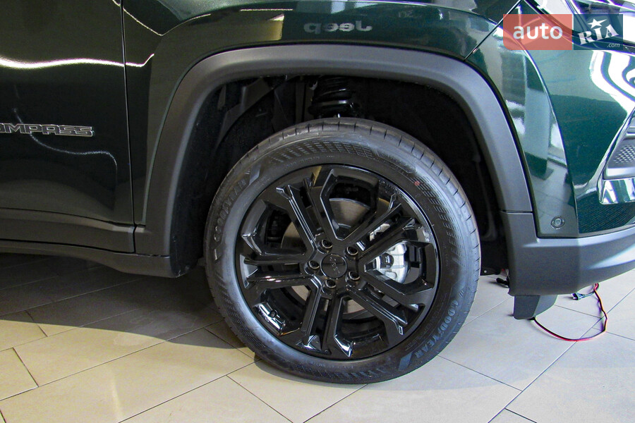 Jeep Compass - фото 3