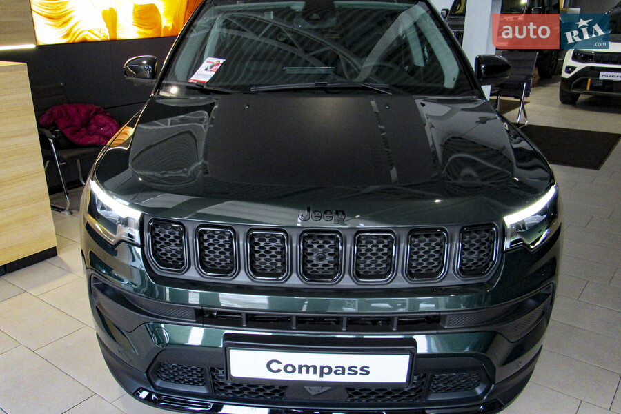 Jeep Compass - фото 2