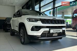 Jeep Compass Summit