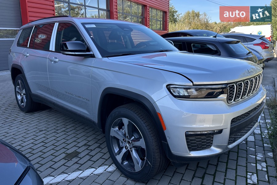 Jeep Grand Cherokee - фото 1