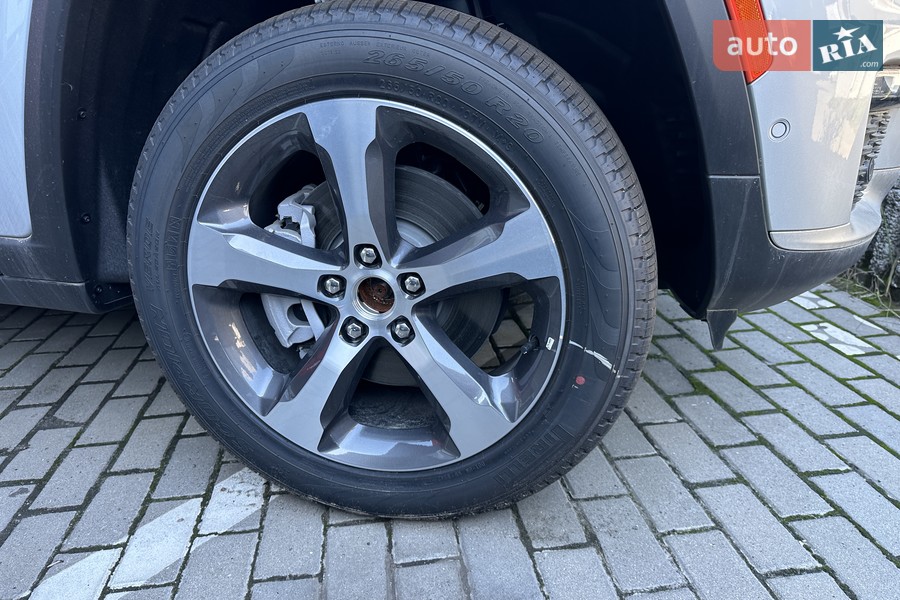 Jeep Grand Cherokee - фото 9