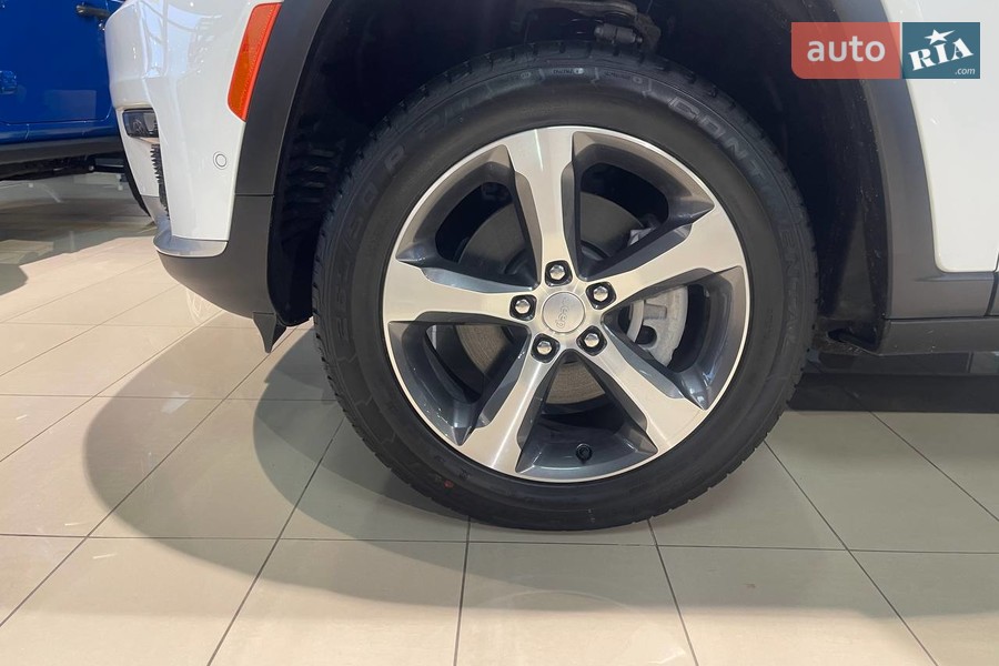 Jeep Grand Cherokee - фото 5