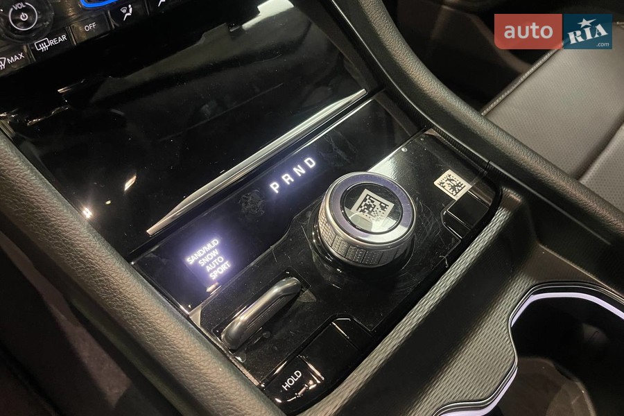 Jeep Grand Cherokee - фото 12