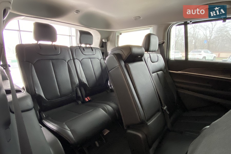 Jeep Grand Cherokee - фото 11