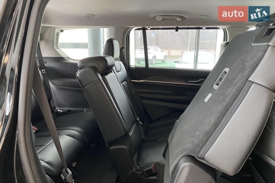 Jeep Grand Cherokee - фото 14
