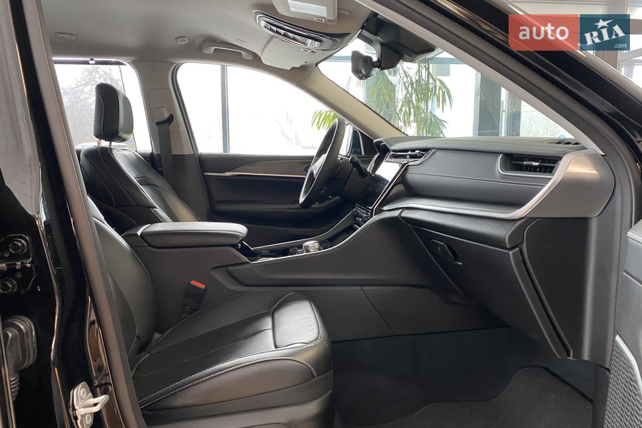 Jeep Grand Cherokee - фото 31