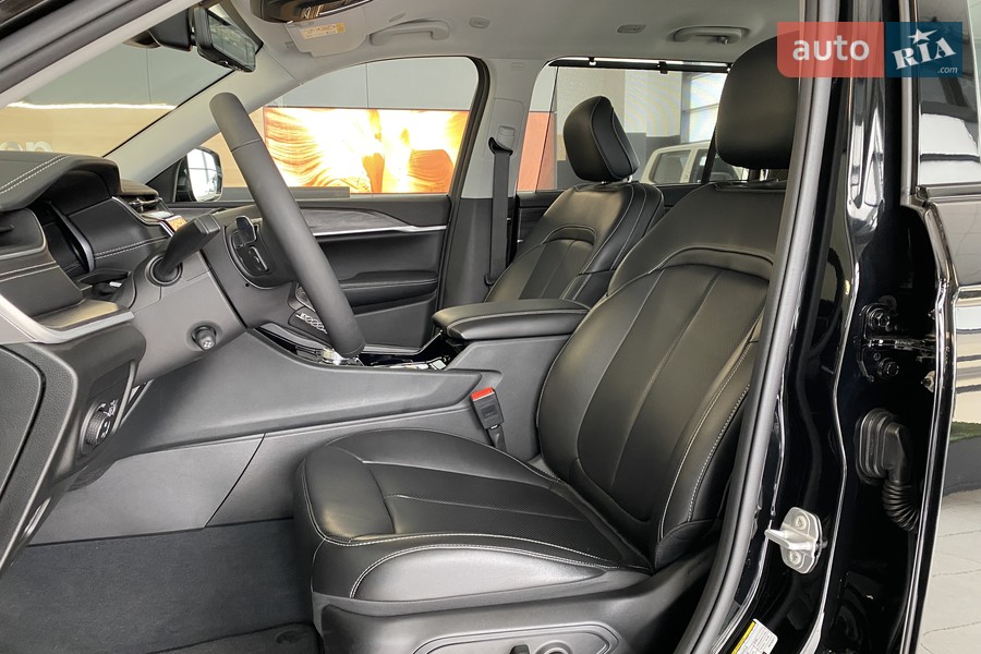 Jeep Grand Cherokee - фото 20