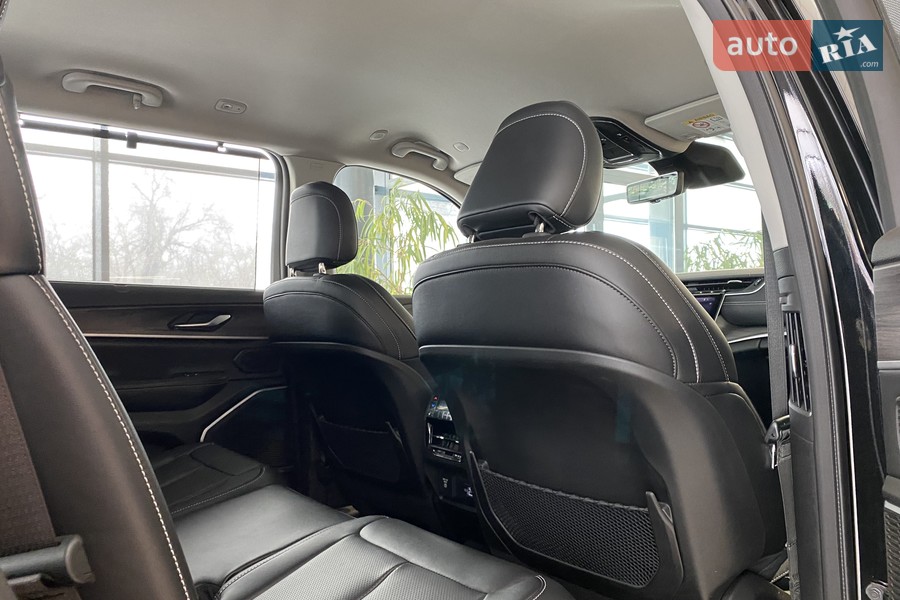 Jeep Grand Cherokee - фото 35