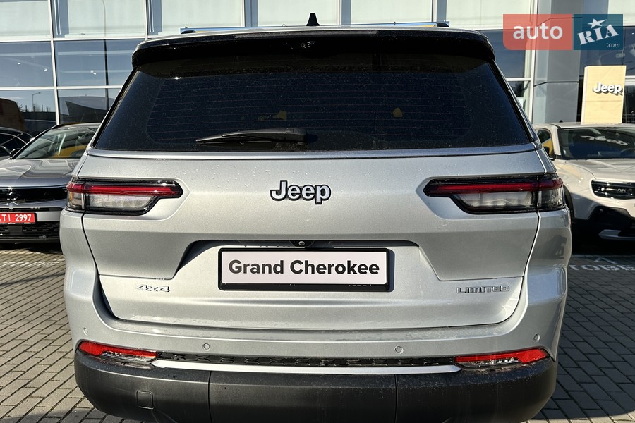 Jeep Grand Cherokee - фото 8