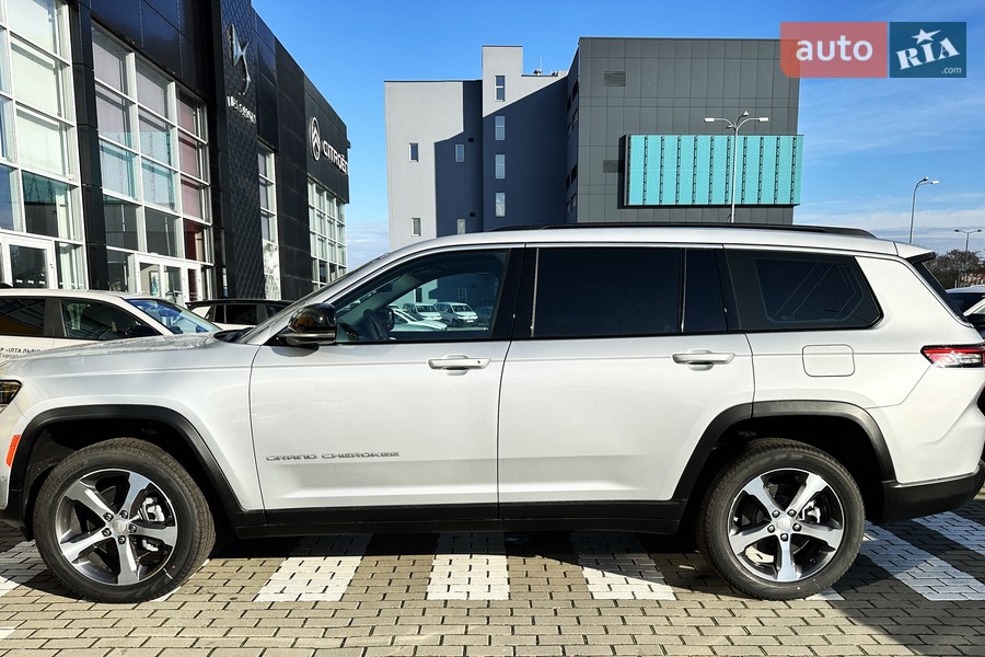 Jeep Grand Cherokee - фото 6